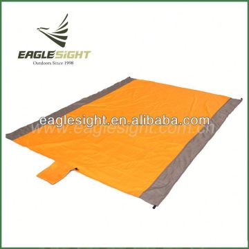 foldable camping blanket