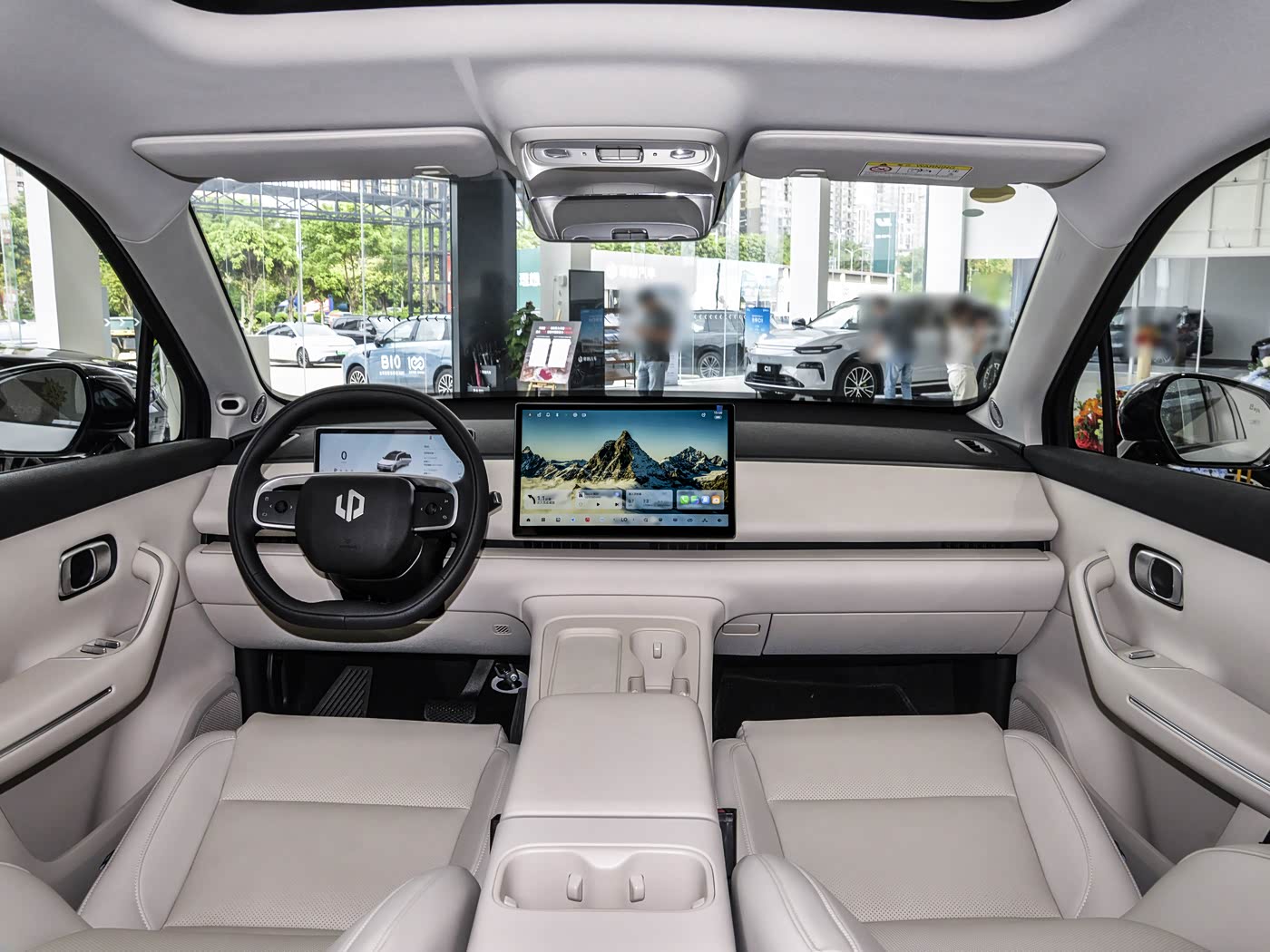 Leapmotor C16 2026 Premium Edition 6-Seater