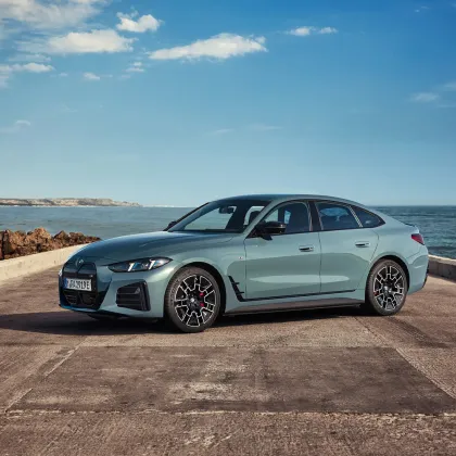 China New Model High Performance New Energy Vehicles: BMW I4 Cheap Electric Cars for Adults