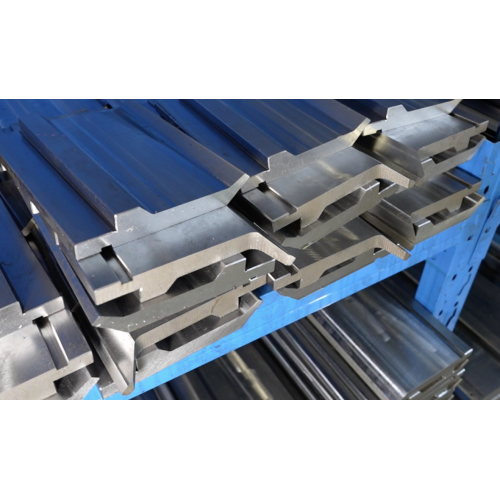 Buong pagsusubo ng baluktot na itaas na amag