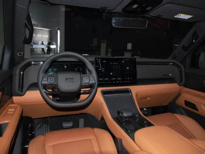 2024 Jishi 01 Luxury SUV Hybrid