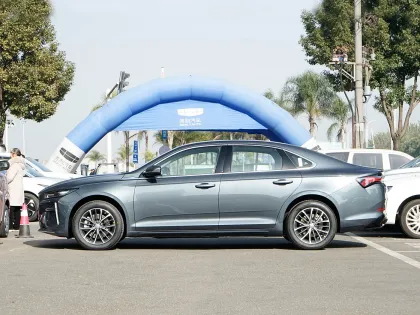 2024 Geely PREFACE L 1.5T Nebula