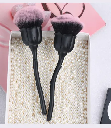 flower makeup brush  rose quartz brush makeup