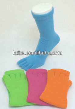 Ladies fashion style toe sock for high quality