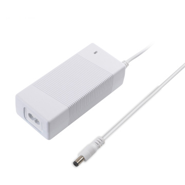 Cargador de batería de iones de litio 21V 2A Adaptador