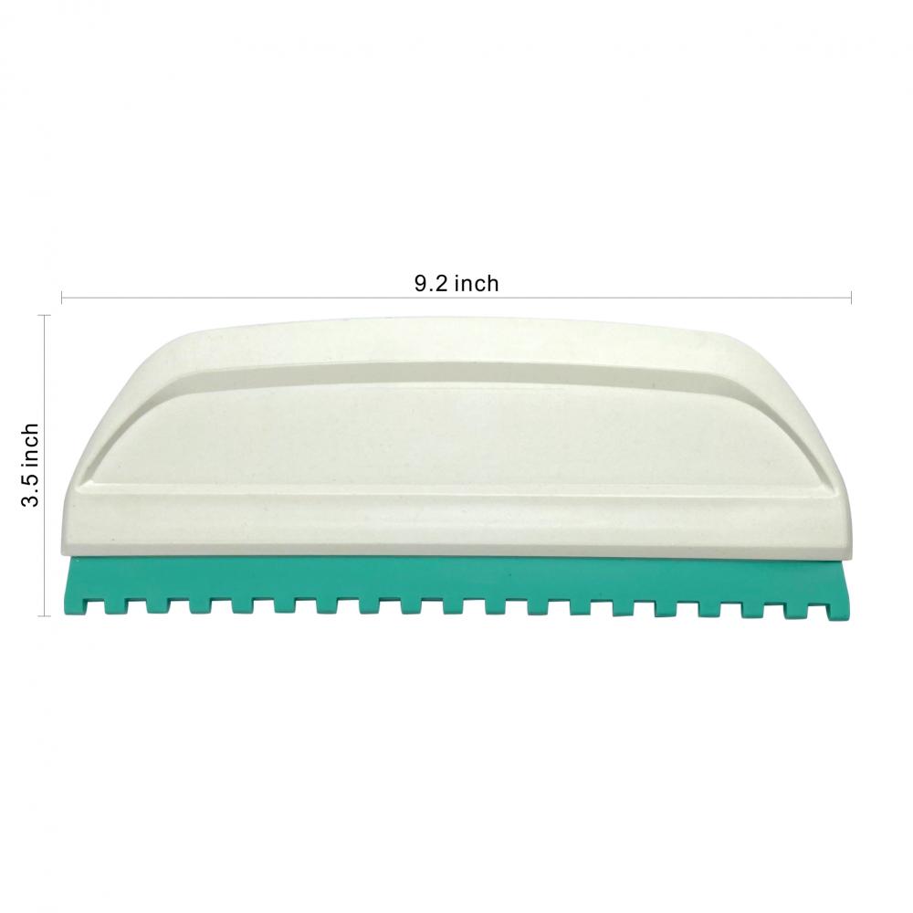 Plastic scraper with teeth for interior walls