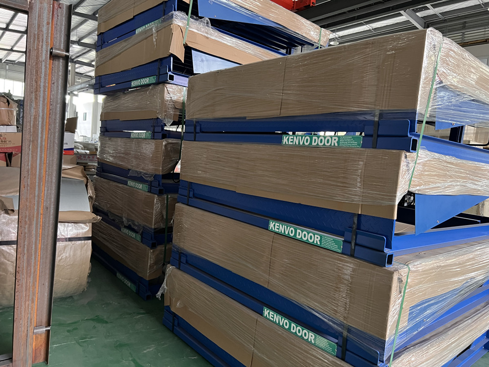 shipment of warehouse hydraulic loading dock levelers 2