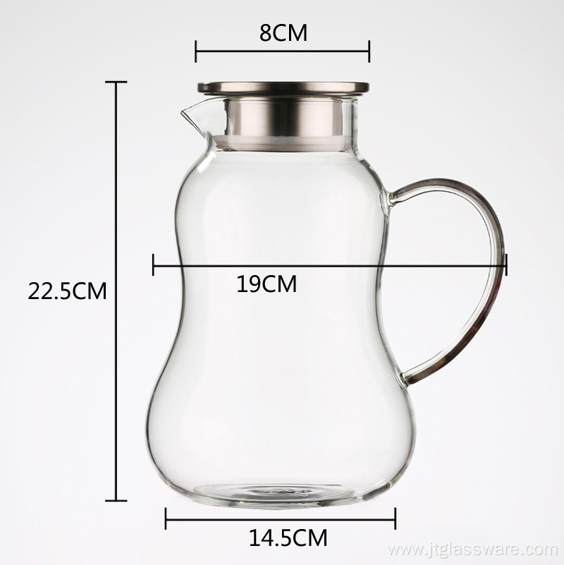 Borosilicate glass iced tea pitcher with lid