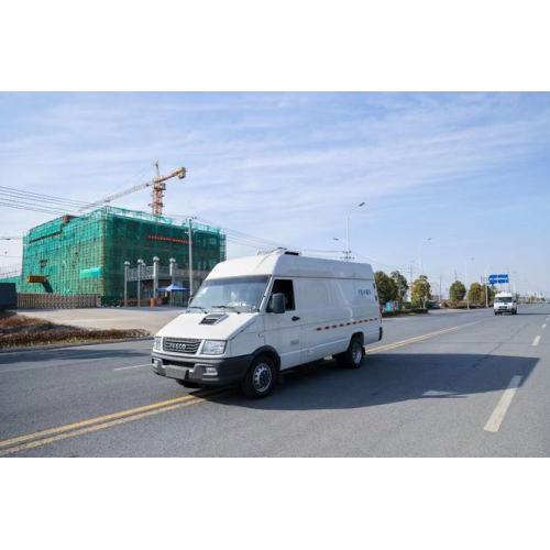 Hot selling 3T diesel engine refrigerated truck