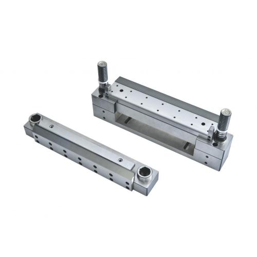Cutter Mold With Guiding Pin