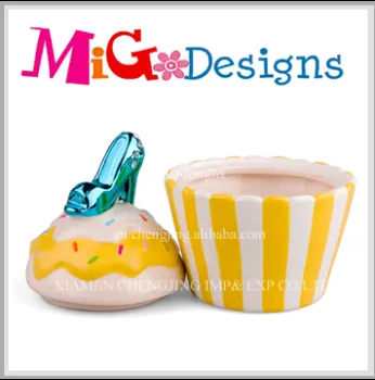 Newest Style Wholesale Ceramic Cupcake Canister