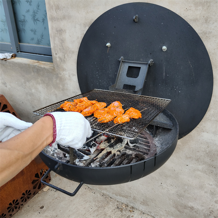 Grill barbecue in acciaio inossidabile a caldo