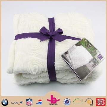 Micro home product embroider good quality flannel blankets/new design super soft flannel fleece blanket