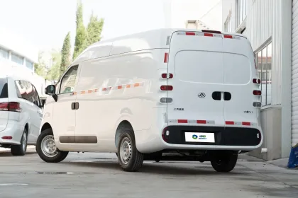 SAIC Maxus DANA V1 Electric Cargo Van - 6 Seats 350/404KM Range