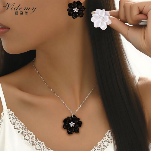 Three Dimensional Flower Earring Set for Casual Wear
