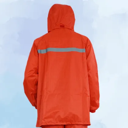 Ordinary reflective anti-static raincoat