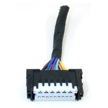 Hurtownik: 12V magnetyczny elektryczny 15-przewodowy bezpiecznik 15-pinowy LED Pasek Light Light Complear Compleats-TE Connectivity AMP
