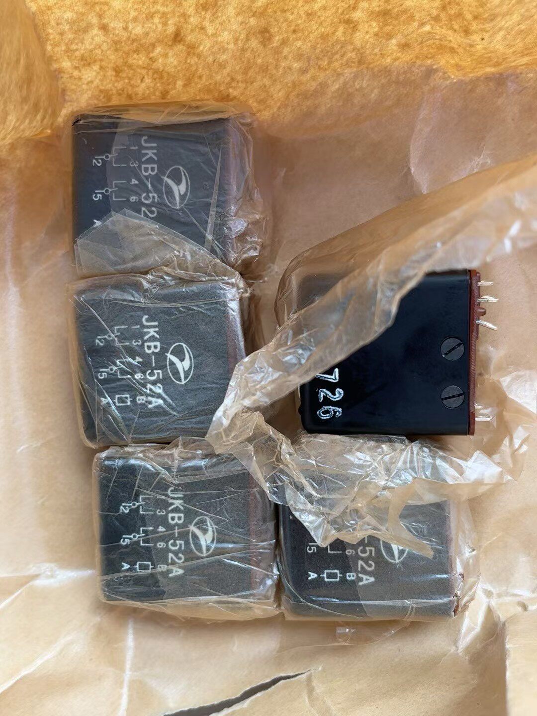 Metal Sealing Relay JKB-52A (2)