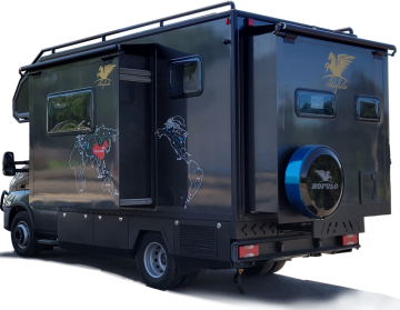 recreational vehicle with side and full rear expansion