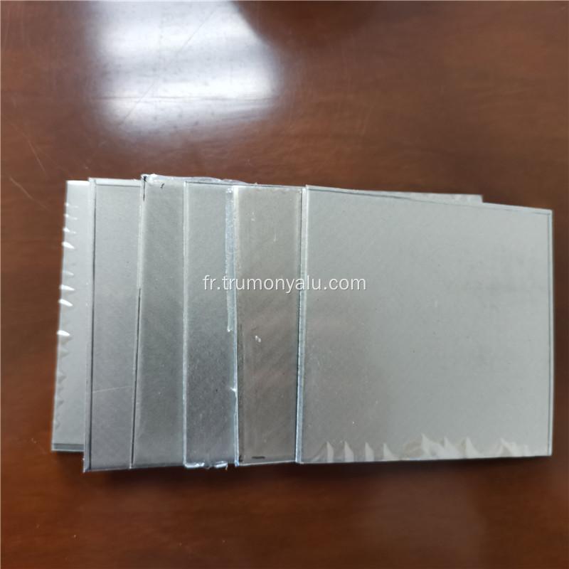 Feuille de cathode électrolytique en aluminium titane