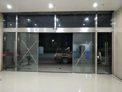 Entrance Tempered Glass Sliding Door