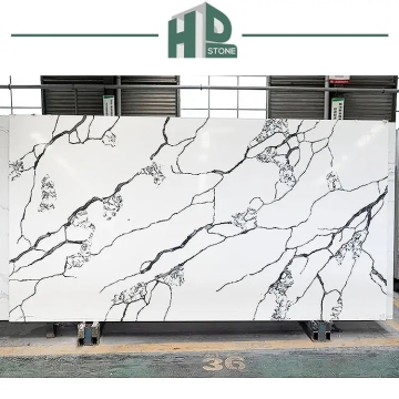 Plaque de pierre de quartz blanc en gros pour comptoirs