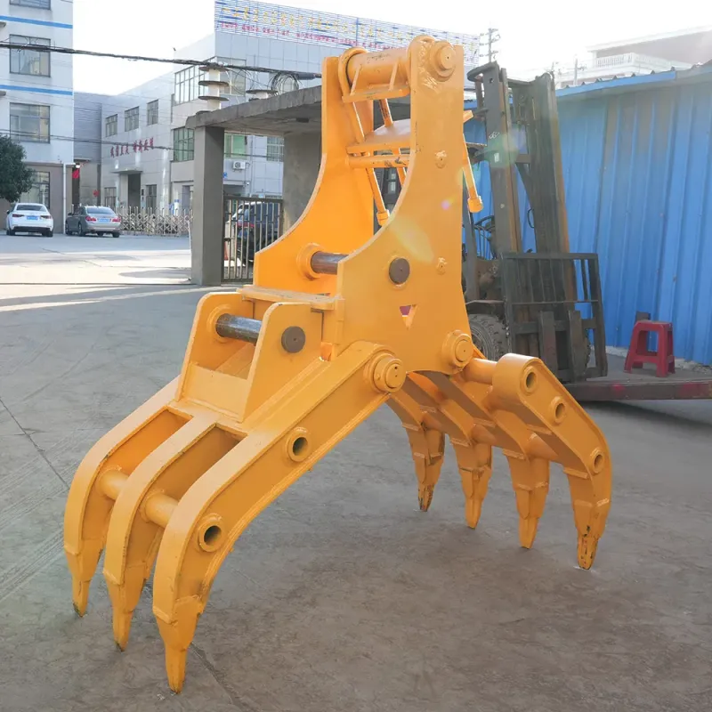 Heavy-Duty Steel Grapple for Industrial Waste Management