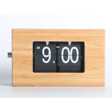 Reloj rectangular de pequeño tamaño con tapa de bambú