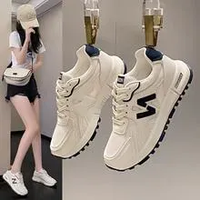 Lightweight Women's Sports Shoes