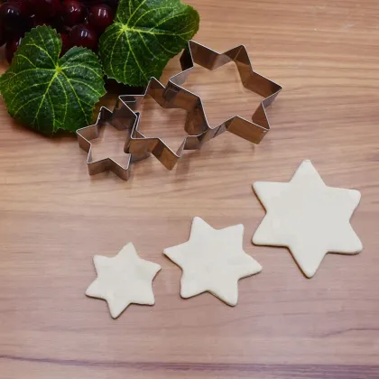 Wholesale 12pcs Stainless Steel Funny Cookie Molds & Baking Tools - Flower Cookie Cutters