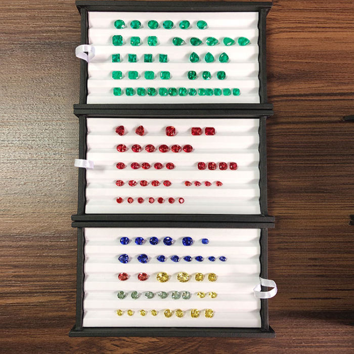 옥타곤 컷 랩 그론 모가나이트를 사용한 꽃무늬 주얼리