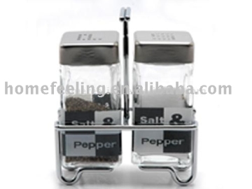glass salt and pepper