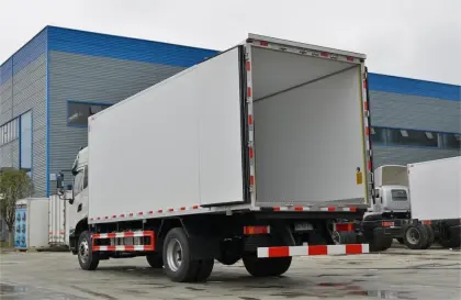 Dongfeng Tianjin Refrigerated Truck
