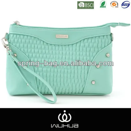 trendy zipper closure cute travel cosmetic bag