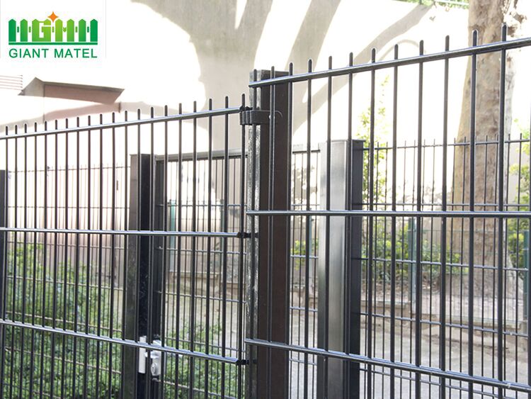 High Quality Double Horizontal Wire Welded Fence