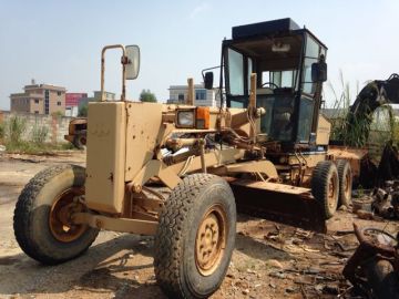 Used KOMATSU GD405 Grader