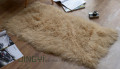 Couverture de fourrure d&#39;agneau mongole à poils longs