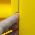 APEX Shop TableTop Gelbe Sonnenbrillen Vitrine Acryl