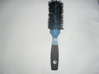 floss hair brush-
