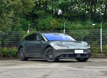 Yuanhang Y6: 1020KM Long Range 205Km/h High Speed Electric SUV