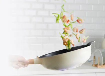 Non-stick & high face value pan