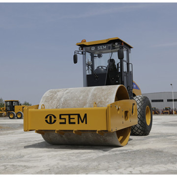 Уплотнитель грунта SEM512 12 тонн дорожный каток CAT
