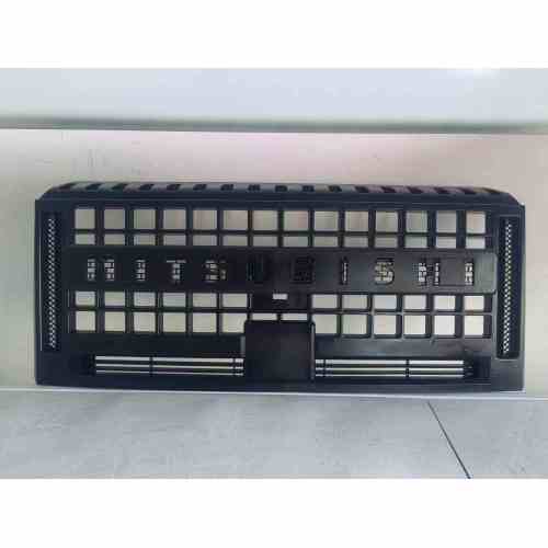 Accesorios 4x4 Grill frontal para el modelo original de 2024 Triton