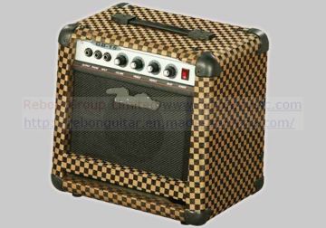 Electric Bass Guitar Amplifier in 15 Watt