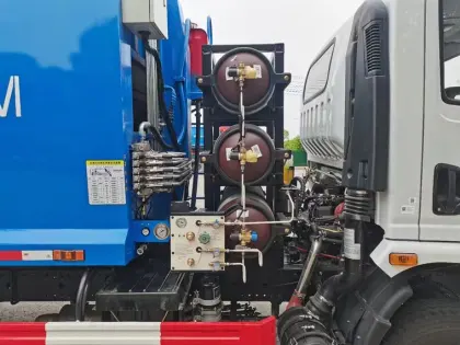 Dongfeng 4x2 collector disposal truck garbage vehicle