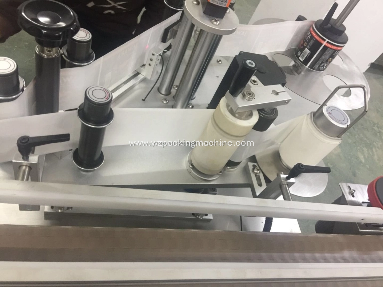 SHL-2520 Automatic Vertical Round Bottle Labeling Machine
