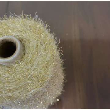 ধাতব পালক সুতা ঝিলিমিলি