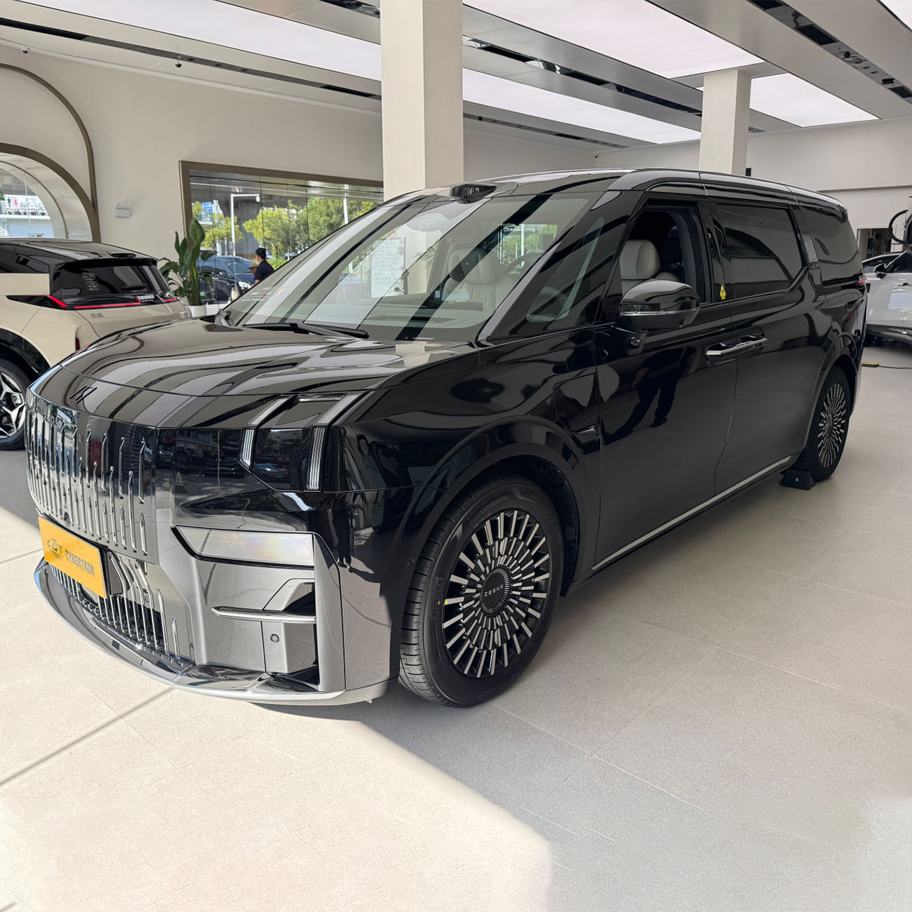 Equipped with a 140kWh Kirin battery