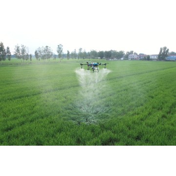 Pulverizando drones para agricultura
