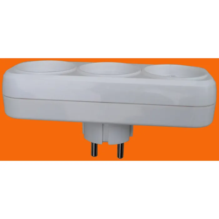 Adaptor Tiga Soket Universal